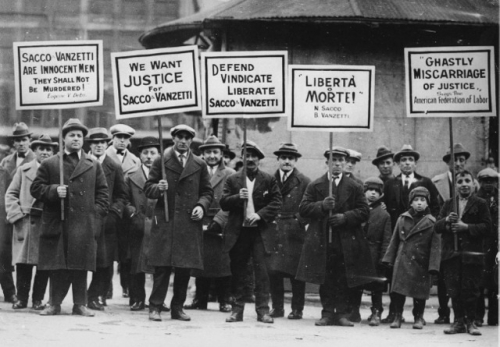 frederick katzmann,syndicalisme,immigrants,violences policières,howard zinn,etats-unis,1920,hystérie anti-communiste,peur rouge,lutte des classes,injustice sociale,procès inique,hold-up,boston,south braintree,sylvain métafiot,italiens,giuliano montaldo,cinéma,sacco et vanzetti,l’anarchie au banc des accusés