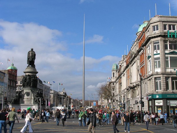 800px-Dublin_O'Connell_Street2.jpg