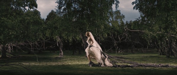 Spleen cosmique, Melancholia, mélancolie, Lars Von Trie, Kristen Dunst, tristesse,humeur noir, dégoût, fin du monde, apocalypse, chef d'oeuvre, rSylvain Métafiot,