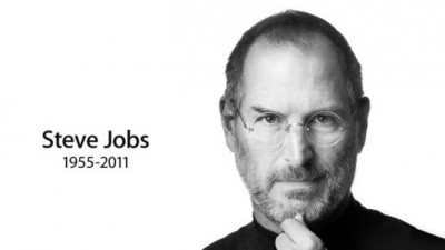 apple, hommage, steve jobs, or, pépite trouvée, titane sur la lune, singe tétraplégique, robot humain; sénèque,